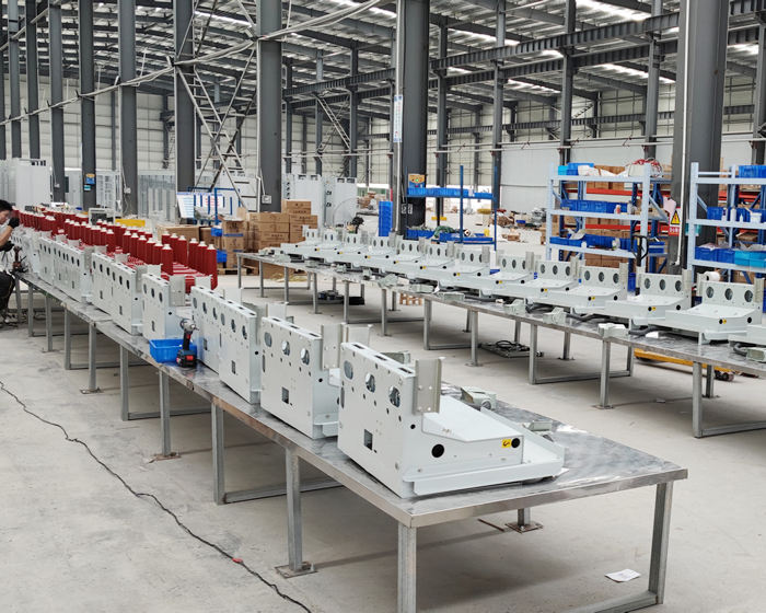 Vacuum circuit breaker workshop
